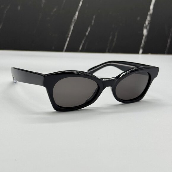 NEW BB0230S 001 BALENCIAGA BLACK CAT EYE WOMEN BALENCIAGA SUNGLASSES - Picture 5 of 12